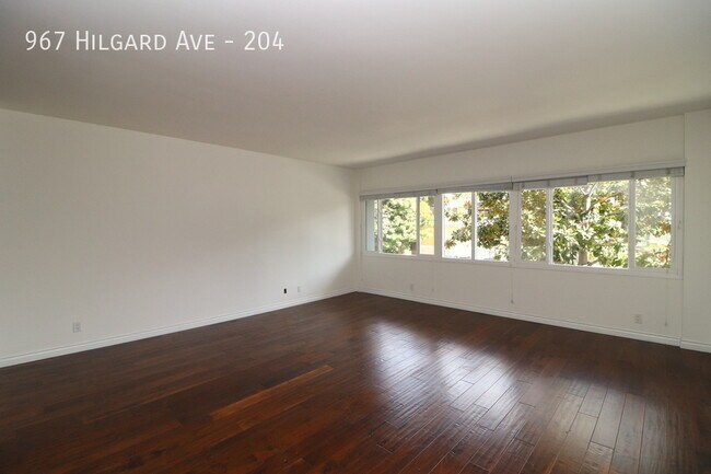 Building Photo - 967 Hilgard Ave