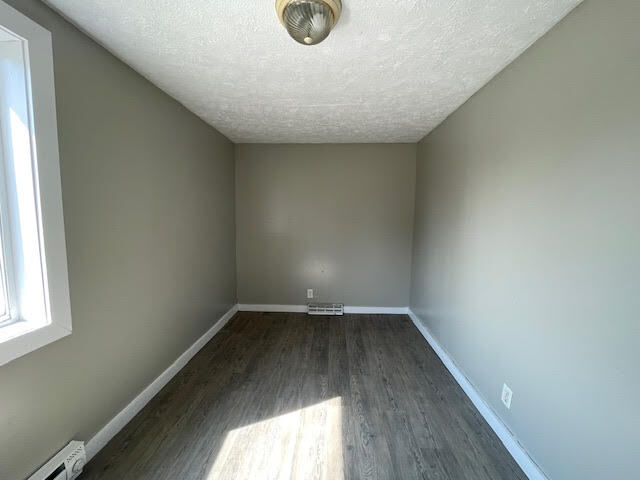 Building Photo - 144 W Broadway St