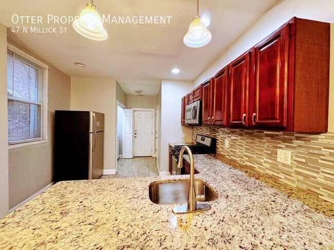 Building Photo - 47 N Millick St