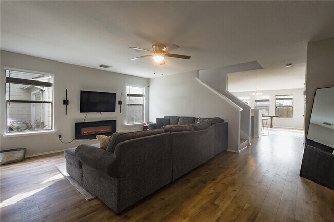 Building Photo - 21011 Emery Mills Ln