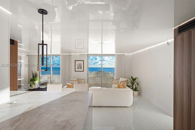 Building Photo - 5555 Collins Ave