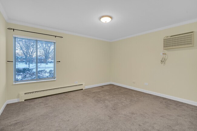 Building Photo - 2407 North Kennicott Drive