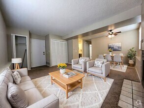 Building Photo - 2-Bedroom Apartment -Great Location! Limit...