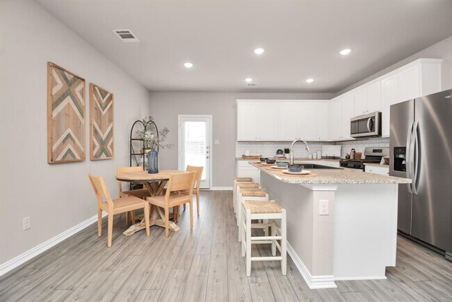 Building Photo - 4603 Aurora Gln Dr