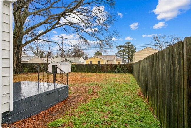 Building Photo - Renovated home in Heart of Hampton Roads
