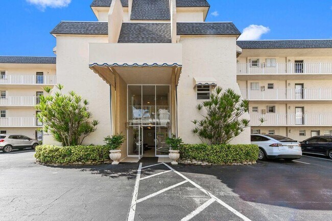 Building Photo - 3575 S Ocean Blvd