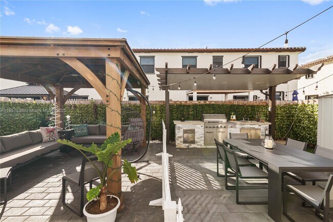 Building Photo - 23300 SW 110th Ct