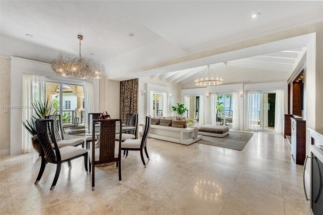 Building Photo - 2331 Fisher Island Dr