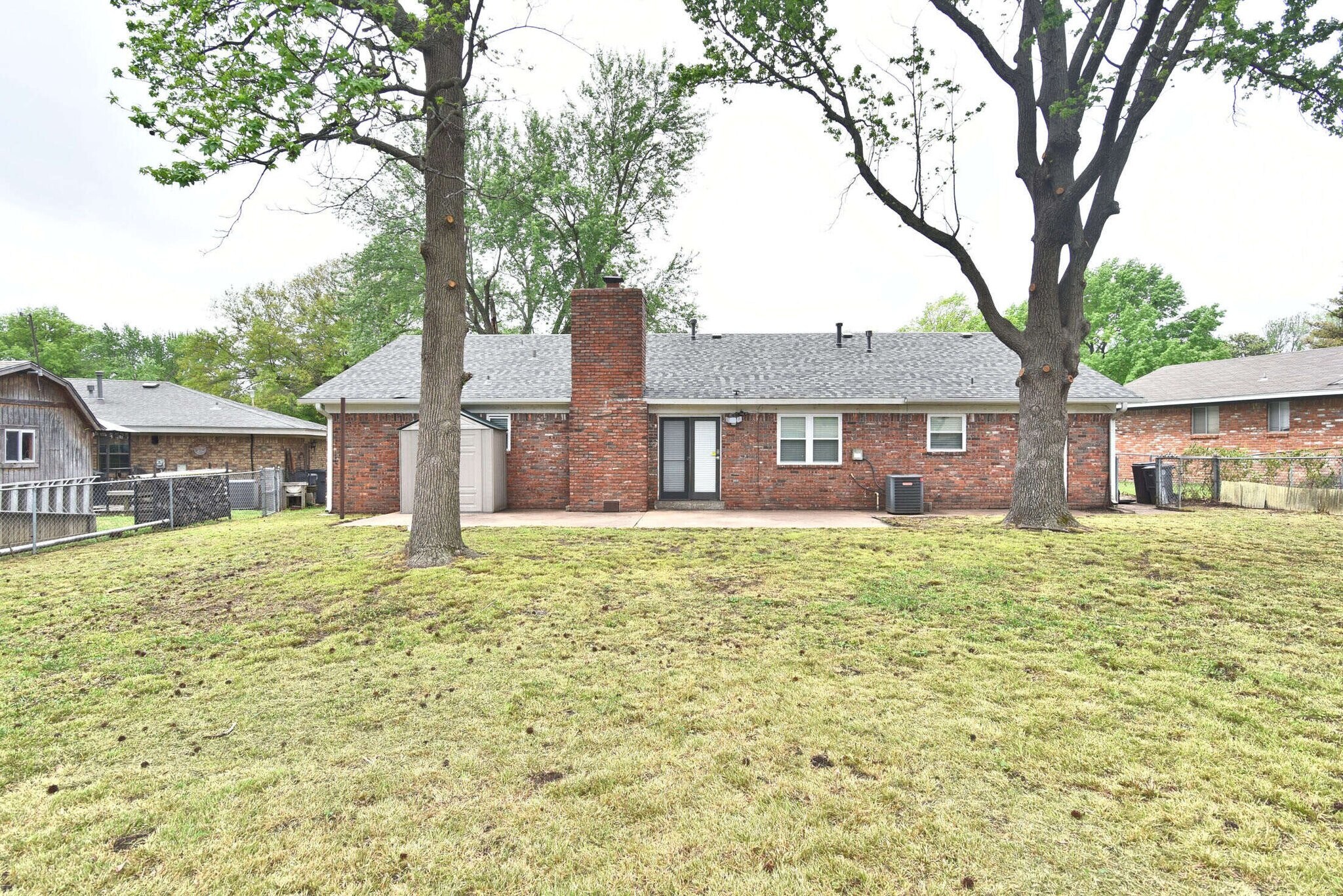 Building Photo - 6925 E 73rd St