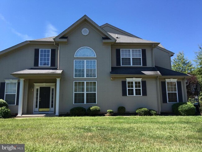 Building Photo - 46 Warwick Rd