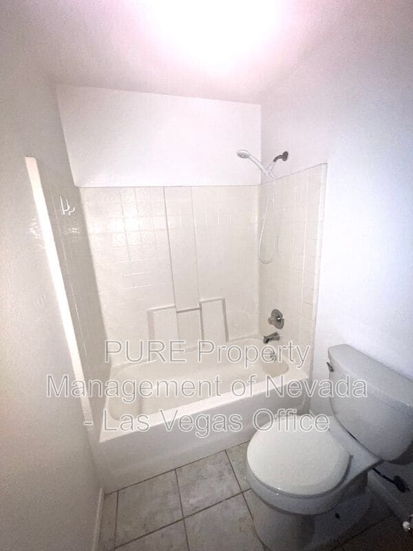 Building Photo - 5716 Grand Entries Dr