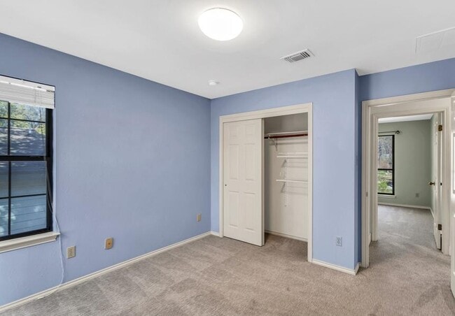 Building Photo - 4604 Palisade Dr