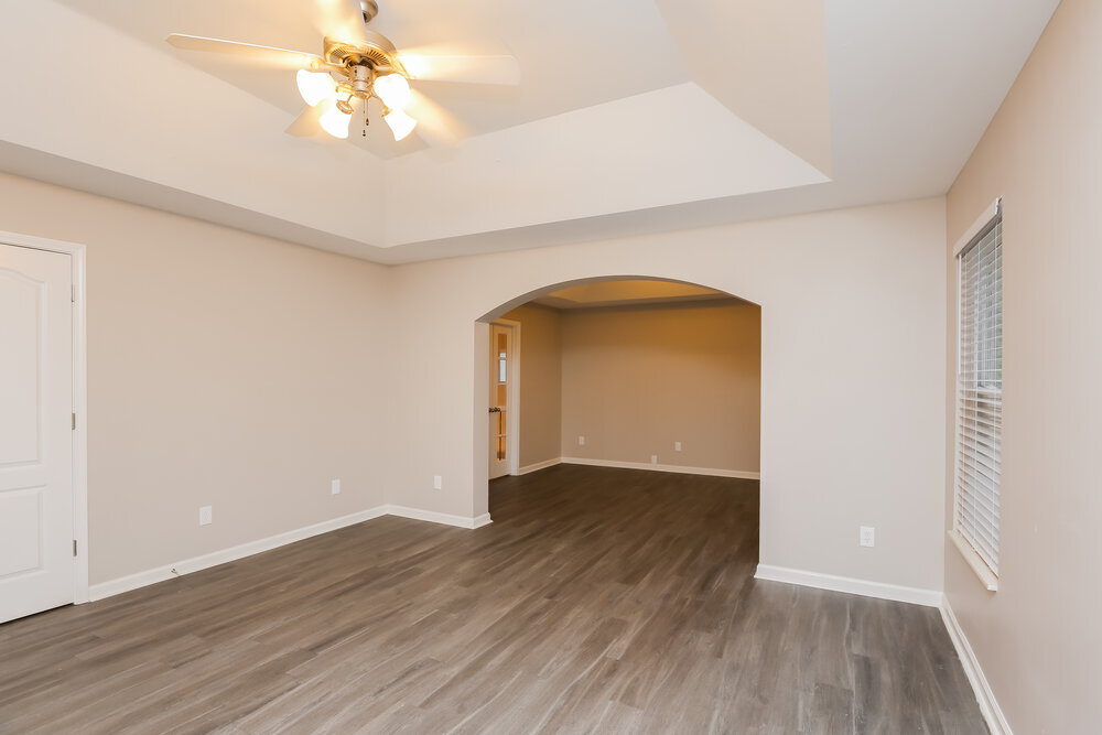 Building Photo - 600 Simonton Crest Dr SE