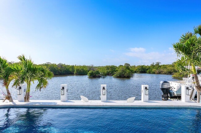 Building Photo - 5 Inlet Cay Dr