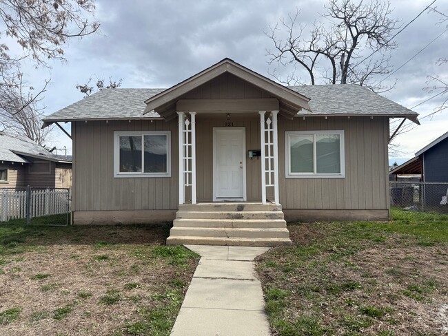 Building Photo - Now renting 2 bedroom House