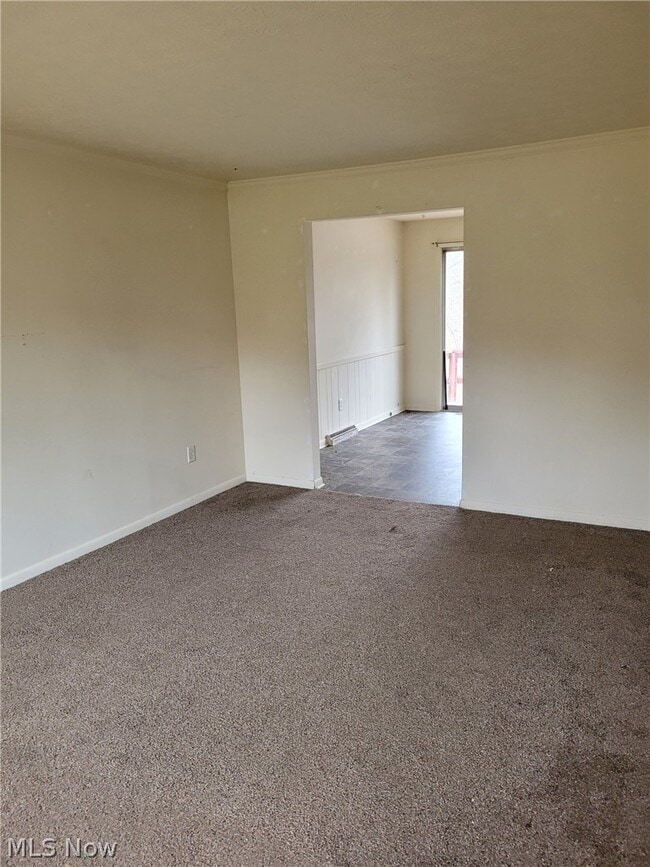 Building Photo - 2781 Thackeray Ave NW