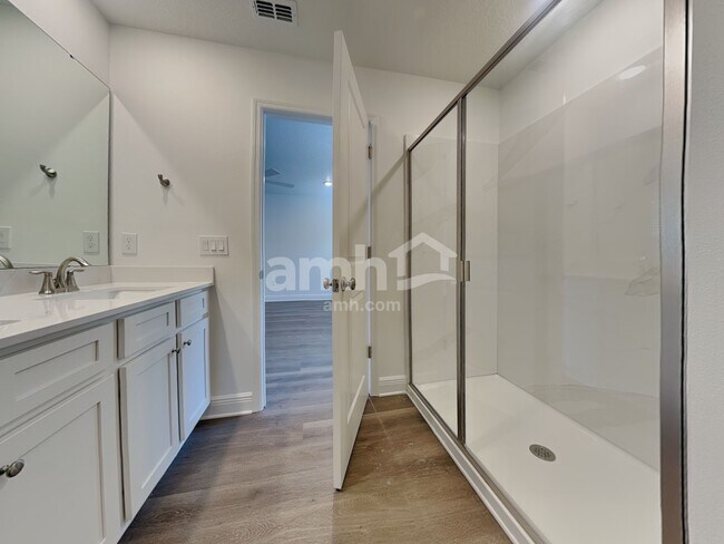 Building Photo - 4823 Rio Grande Cv