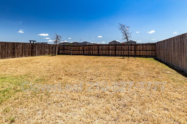 Building Photo - 10406 Labrado Dr