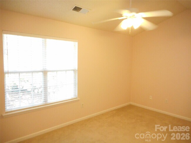 Building Photo - 9629 Elizabeth Townes Ln