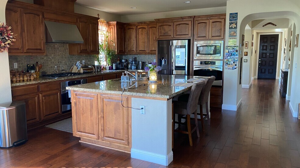 Kitchen with hallway entrance to the right - 297 Drummond Dr