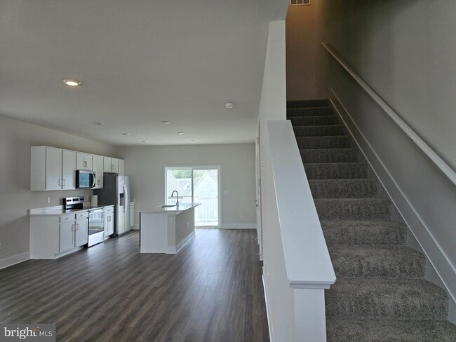 Building Photo - 180 Sioux Lp