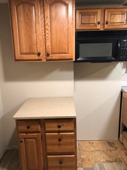 kitchen - 502 Lucy St