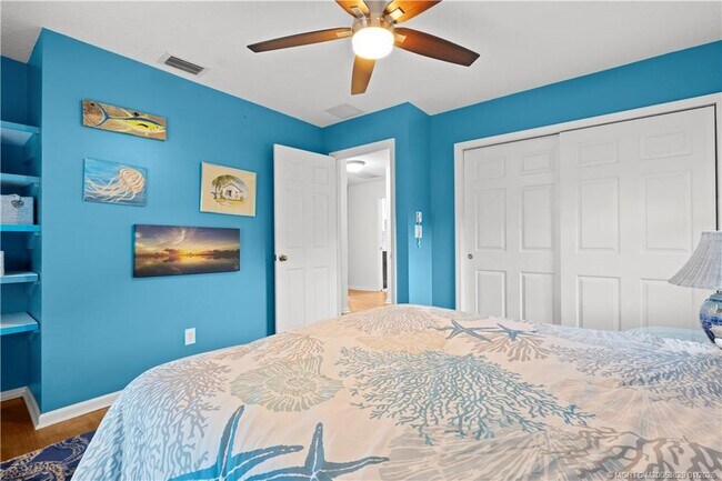 Building Photo - 10380 SE Jupiter Narrows Dr