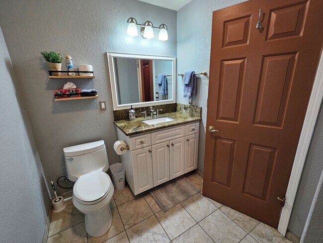 Building Photo - Spacious Beautiful retreat - IN Buckingham