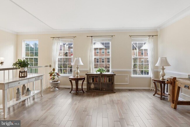 Building Photo - 47716 Bowline Terrace