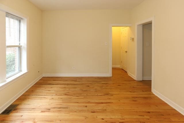 Building Photo - 714 W Barry Ave