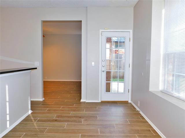Building Photo - 1808 Ingleside Dr
