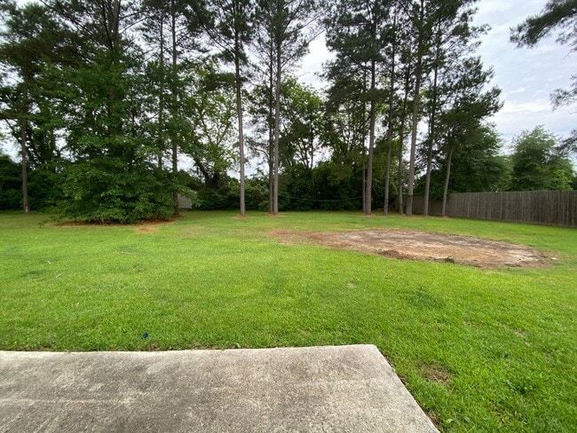 Building Photo - 5618 Emily Ln