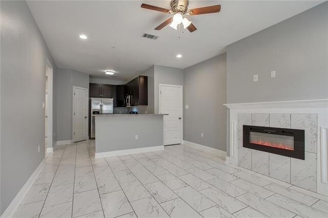 Building Photo - 55 Carriage Ln