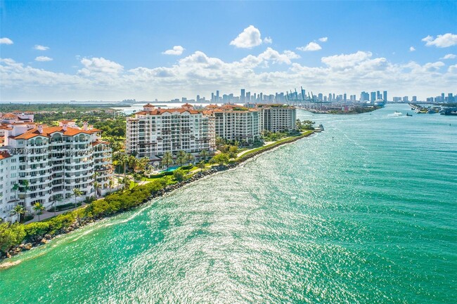 Building Photo - 7154 Fisher Island Dr