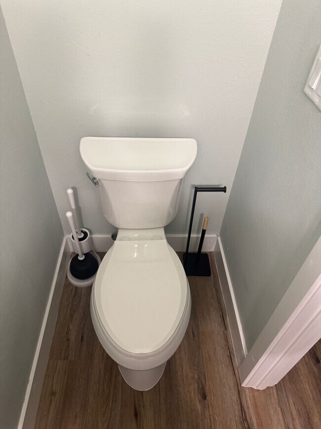 Building Photo - 930 Paddleboard Ct