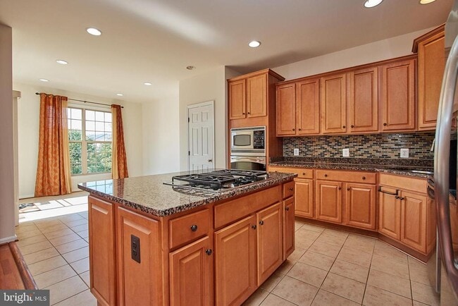 Building Photo - 42649 Macauley Place