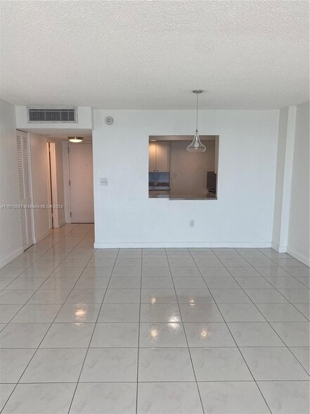 Building Photo - 5701 Collins Ave