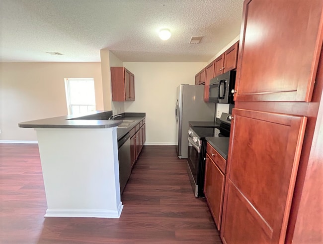 Building Photo - 109 Kensel Ct