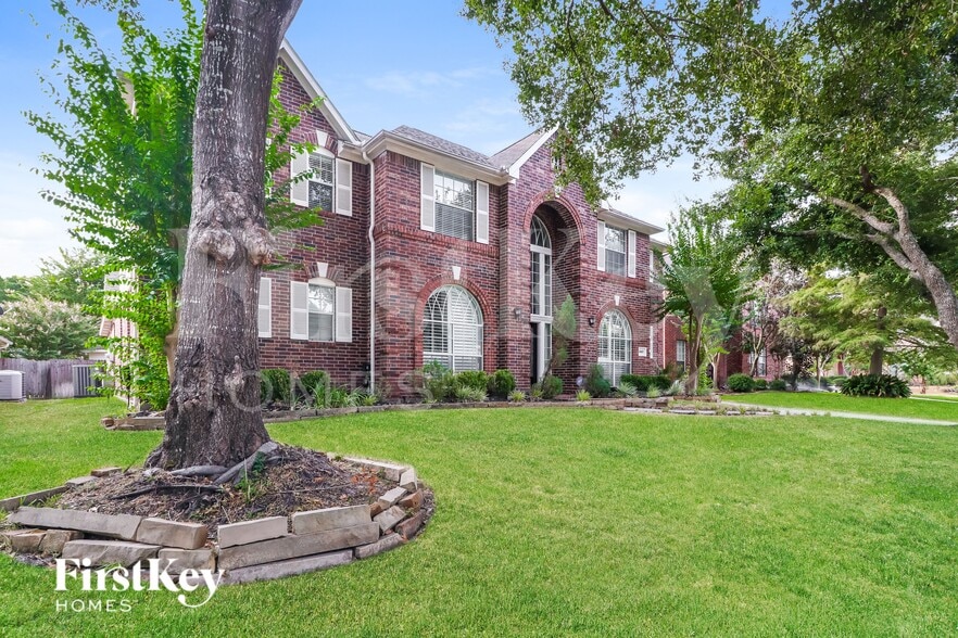 Building Photo - 2407 Spanish Oak Hill Ct