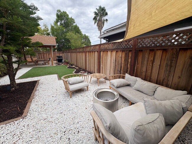 Building Photo - 4853 Wexler Peak Way