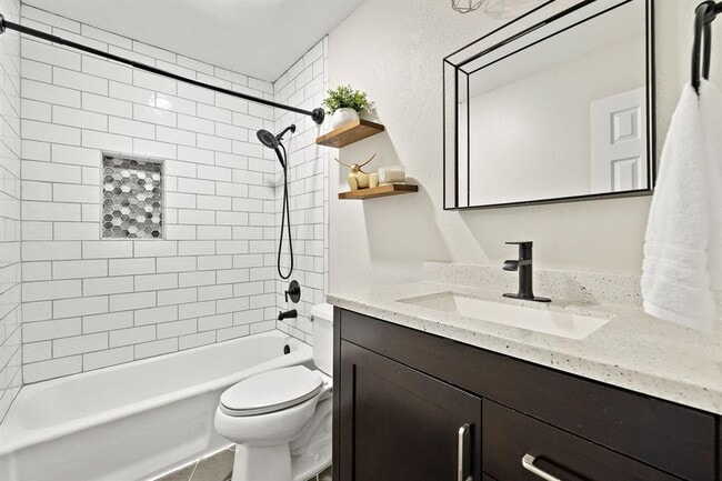 Building Photo - 2013 Cervin Blvd