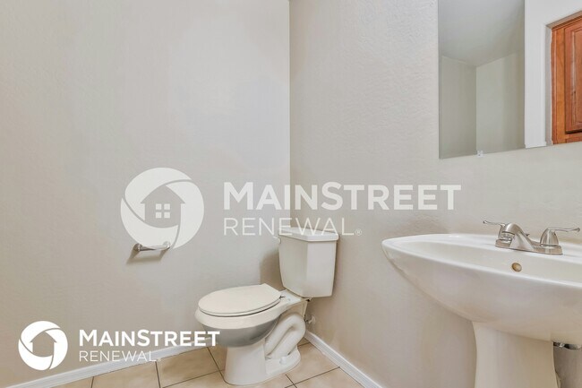 Building Photo - 3117 E Harrison St