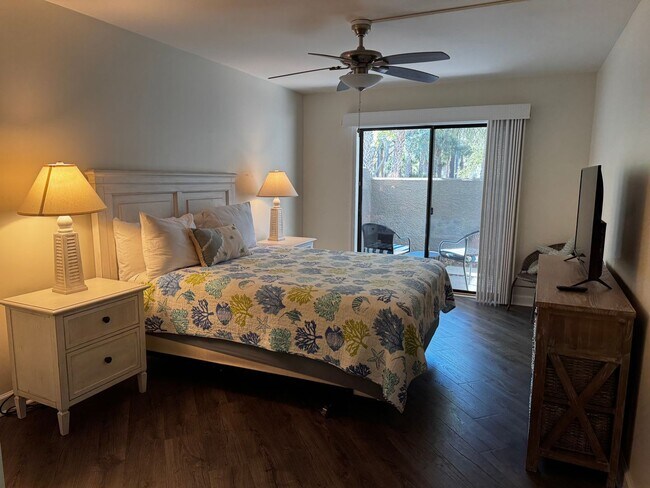 Building Photo - Remodeled First Floor Ocean Walk Condo- Furnished