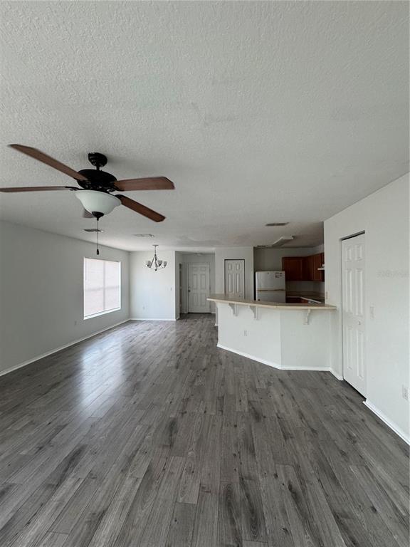 Building Photo - 3003 Seaview Castle Dr