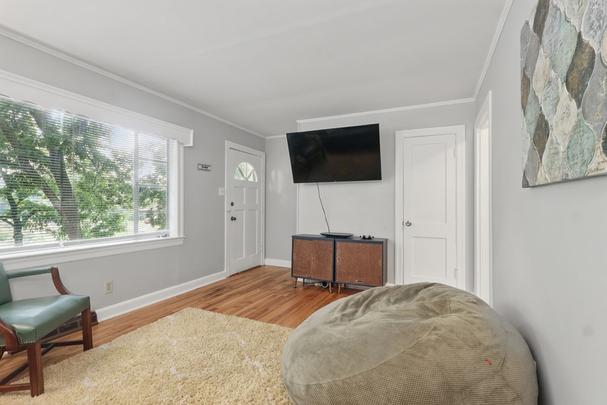 Building Photo - 239 W Lemly St