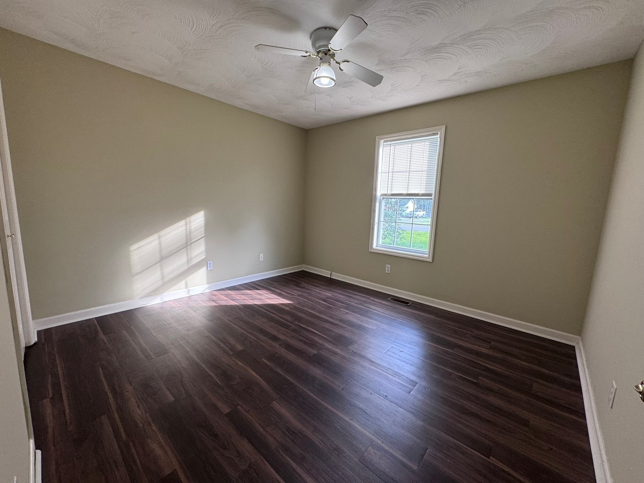 Building Photo - 204 Boone Dr