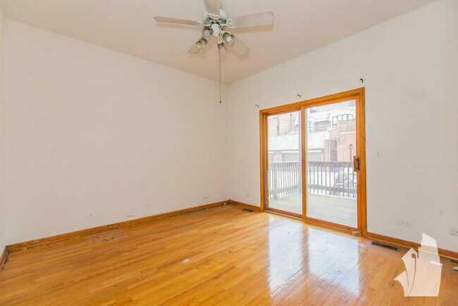 Building Photo - 2715 N Wayne Ave