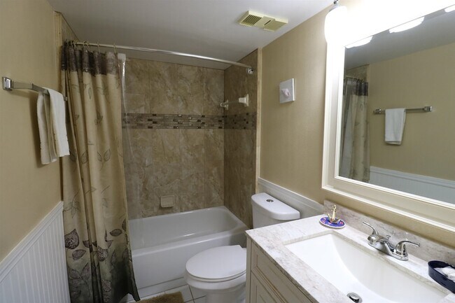 Building Photo - 4250 A1A S