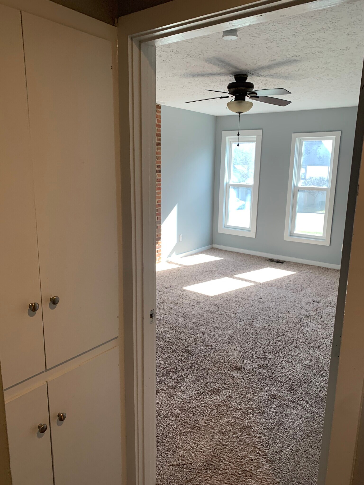 view into primary bedroom - 440 Edinburgh Rd