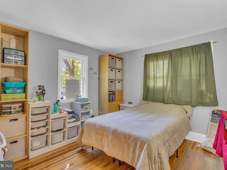 Building Photo - 134 Phillips Ave